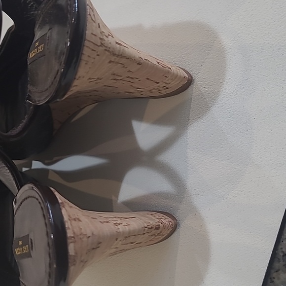 Louis Vuitton Monogram Leather Wedges 40 - Picture 10 of 17